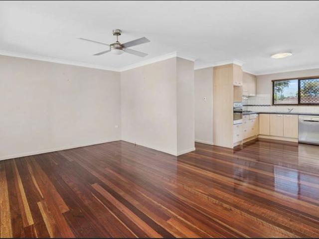 Large Family Home Located In The Heart Of Toowoomba