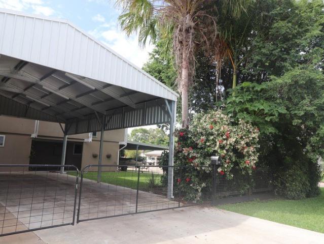 Large Family Home Offering Tranquility, Space & Lifestyle!