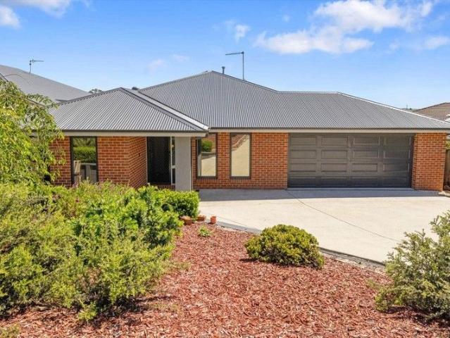 LARGE FAMILY HOME ON 829m²