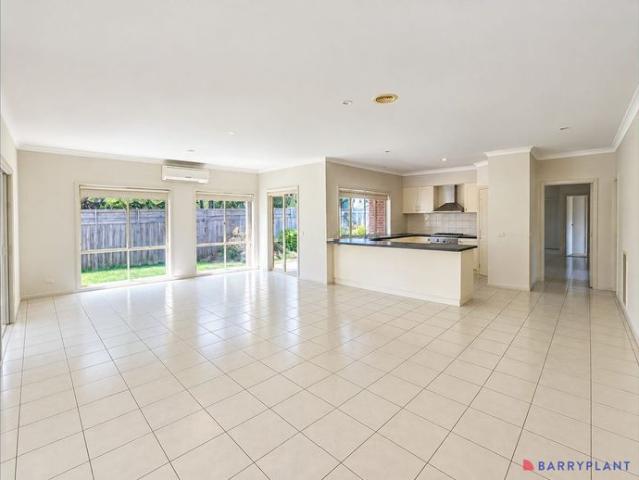 LARGE FAMILY HOME ON LEICESTER!