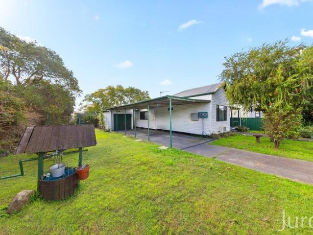 Large Family Home on R3 Zoned 809sqm Block with Dual Occupancy Plans!