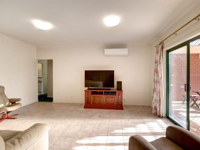 Large Family Home set on 7000+sqm