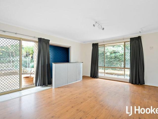 Large Family Home Situated on a huge 1,053m2 block