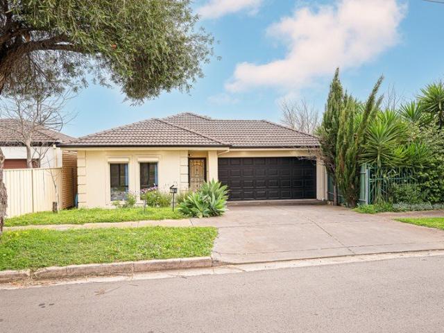 LARGE FAMILY LIVING IN A CONVENIENT LOCATION