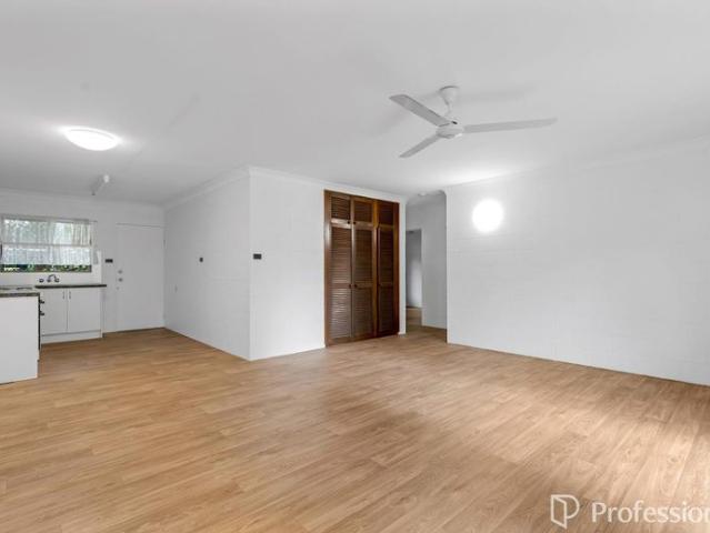 Large Format Edge Hill Apartment