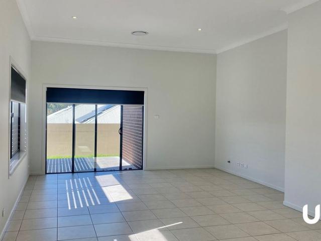Large Four Bedroom Home in Huntlee