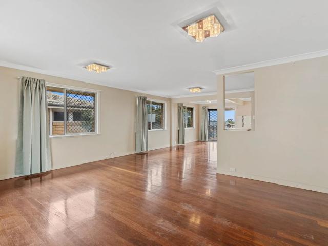 LARGE FOUR BEDROOM HOME IN SOUGHT AFTER SUBURB