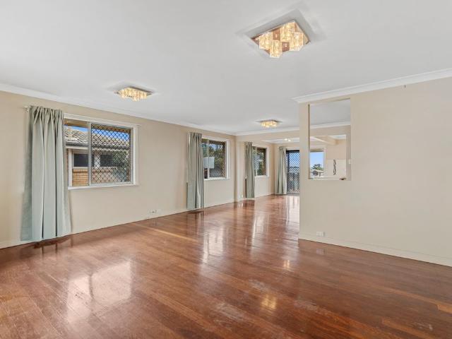 LARGE FOUR BEDROOM HOME IN SOUGHT AFTER SUBURB