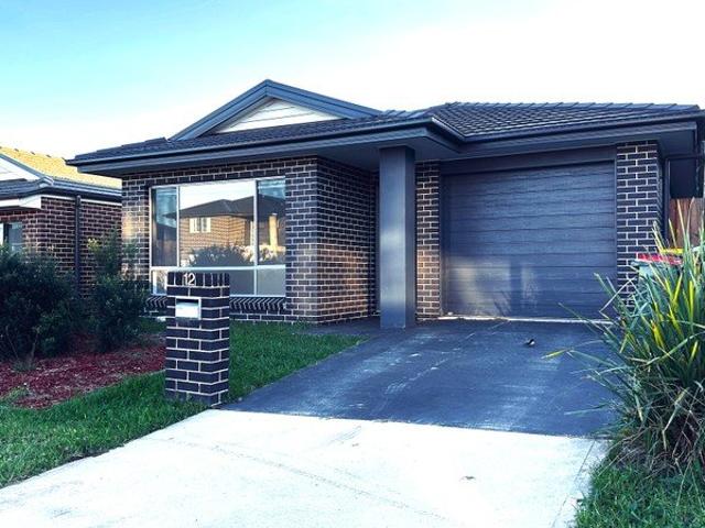 Large four bedroom, single storey family Home, it is available NOW!