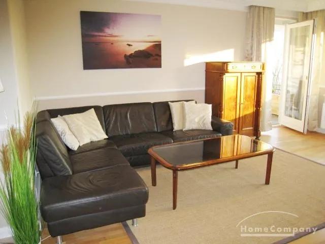 Large flat for up to 4 persons with parking lot