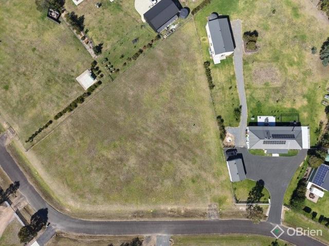 Large, Flexible Block in Highly Sought After Newlands Arm