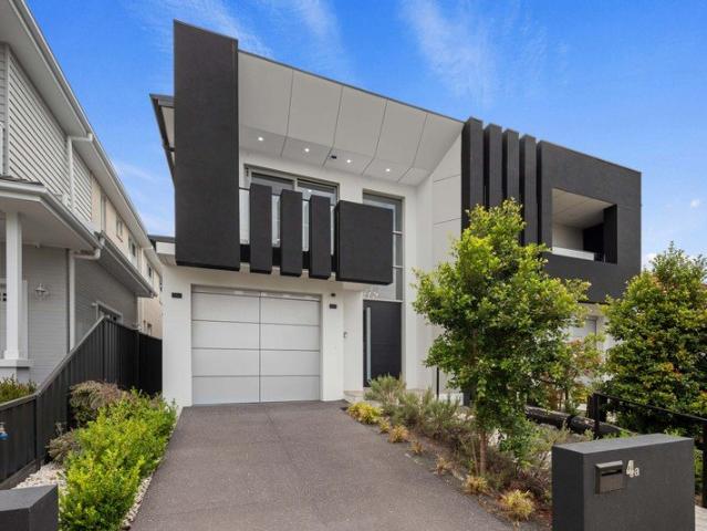 LARGE FULL BRICK DUPLEX
