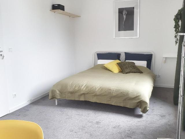 Large furnished room, Rotterdam Zuid 16 m2, Rietdijk