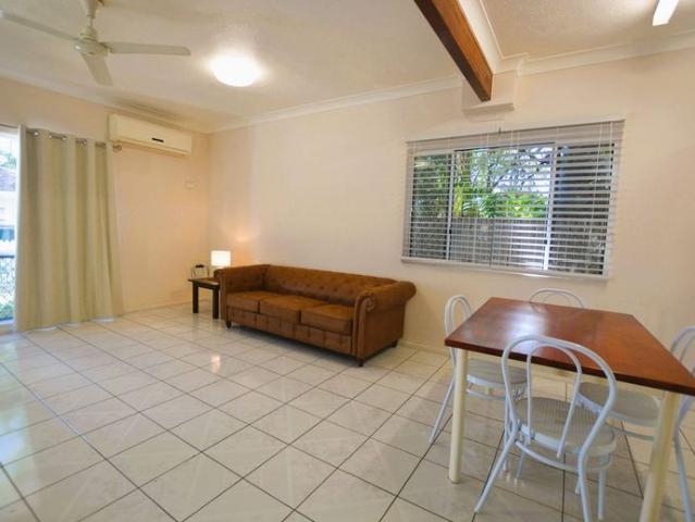 Large furnished Townhouse Central to all of Townsville's Amenities