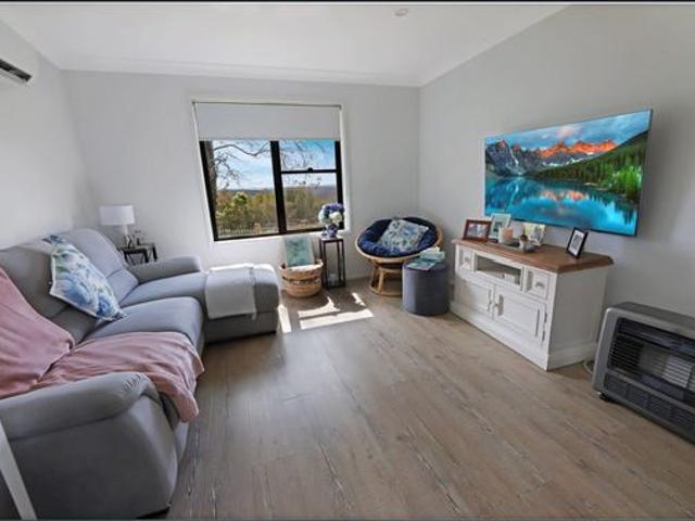 Large Granny Flat with Views