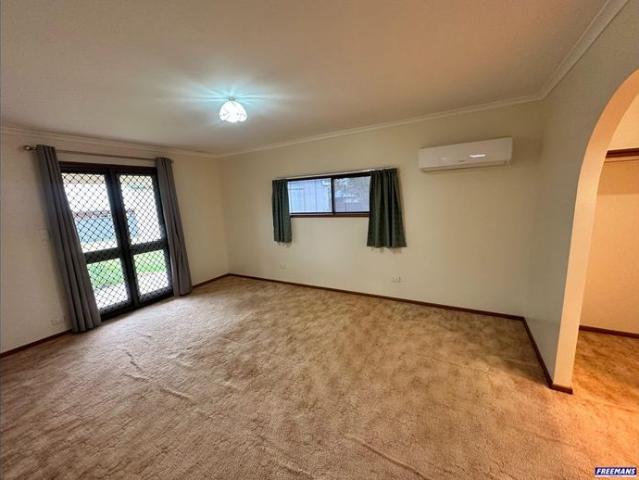 Large Home on a 1 Acre block with great shed!