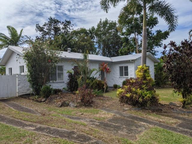 LARGE HOME IN CENTRAL MOSSMAN
