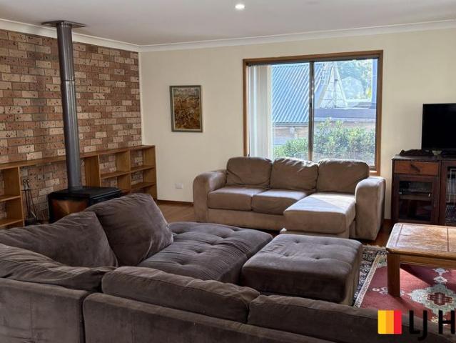 Large Home In South Durras
