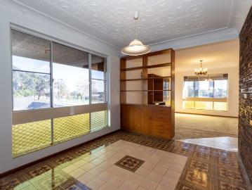 Large Home Rooms to Rent from $300 per week