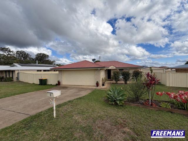 Large Home with Double Bay Shed & Large Solar and Battery System!