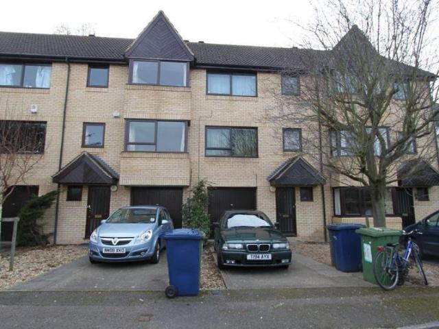 Large House in Central Cambridge for Student Group