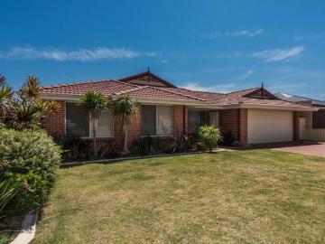 LARGE IMMACULATE FAMILY SIZE HOME
