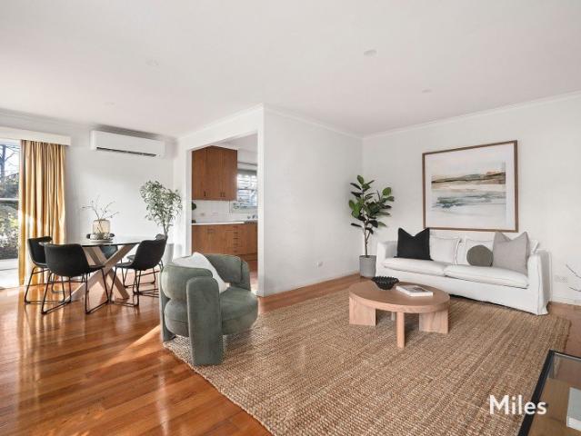 Large, Light & Easy Living In A Prized Parkland Pocket