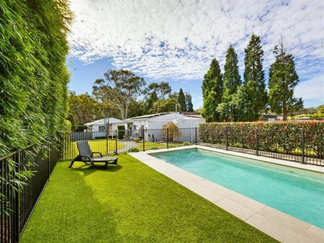 Large living Granny with Pool