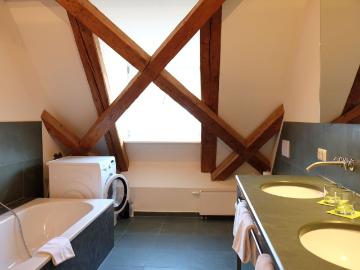 Large loft with plenty of natural light and a great atmosphere