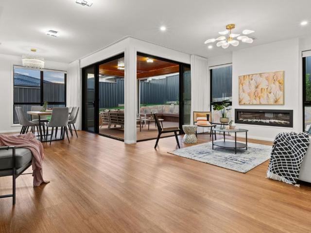 Large & Luxurious Taylor Residence