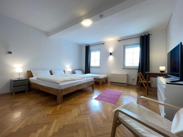 ☆ Large maisonette apartment by Rabe ✔Washing machine ✔Terrace 15 min. KA City | 10 min. KIT Nord | 8 min. Daimler | 5 min. MiRO