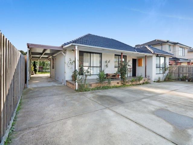 Large, Modern And Spacious Home With Exceptional Space