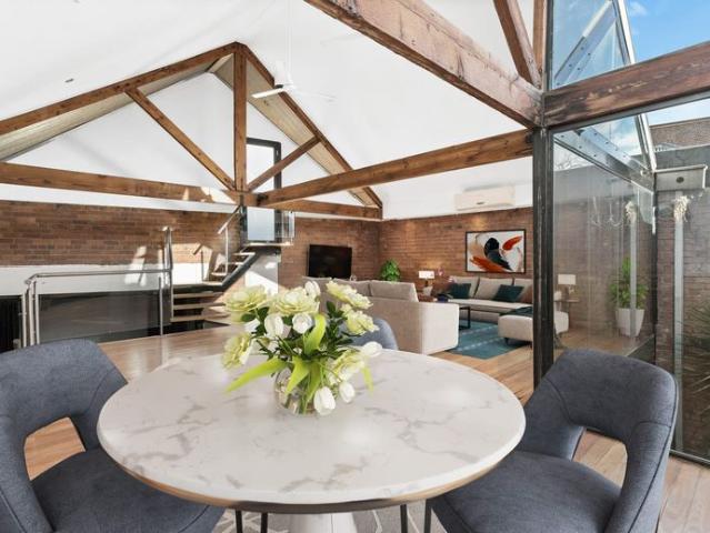 LARGE MODERN WAREHOUSE CONVERSION, RIGHT IN THE HEART OF THE VILLAGE