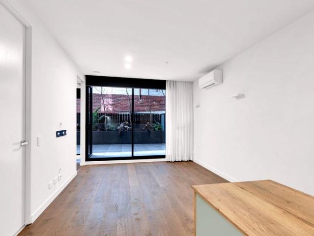 Large modern two bedroom apartment in the heart of Armadale