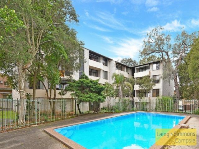 LARGE Modern Unit In A Quiet Setting