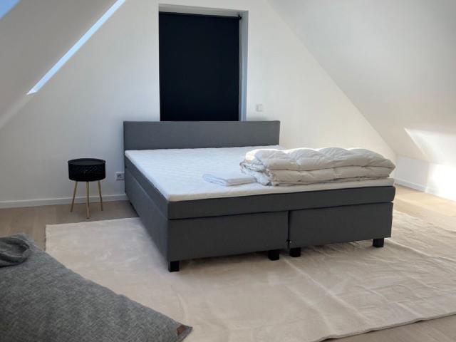 Large, new and high quality furnished apartment in Forstwald Krefeld, Krefeld Amsterdam Apartments for Rent