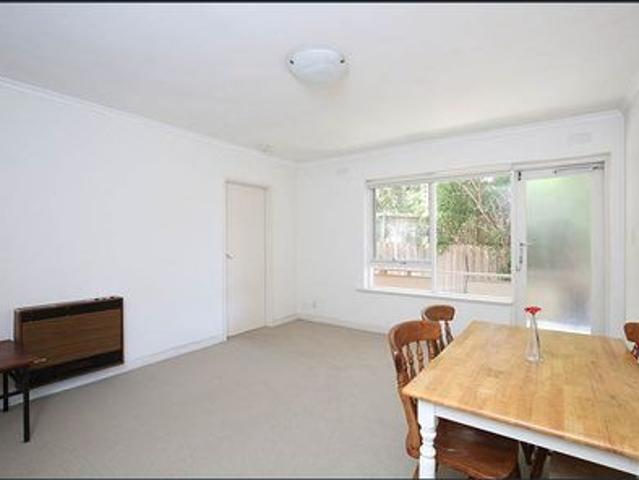 Large one bedroom apartment with spacious living room