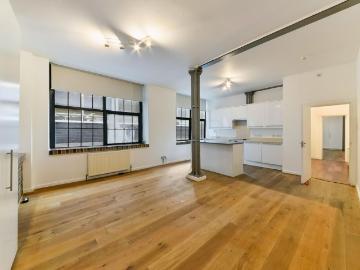 Large one bedroom apartment with stunning original features, located on the first floor of a warehouse conversion in Clerkenwell, EC1