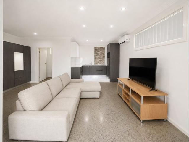 LARGE ONE BEDROOM STUDIO | LOW MAINTENANCE LIVING IN A CONVENIENT LOCATION!