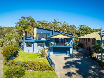 Large Prestige Home with Ocean Views