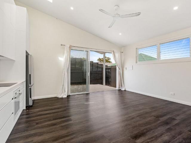 Large Private Granny Flat