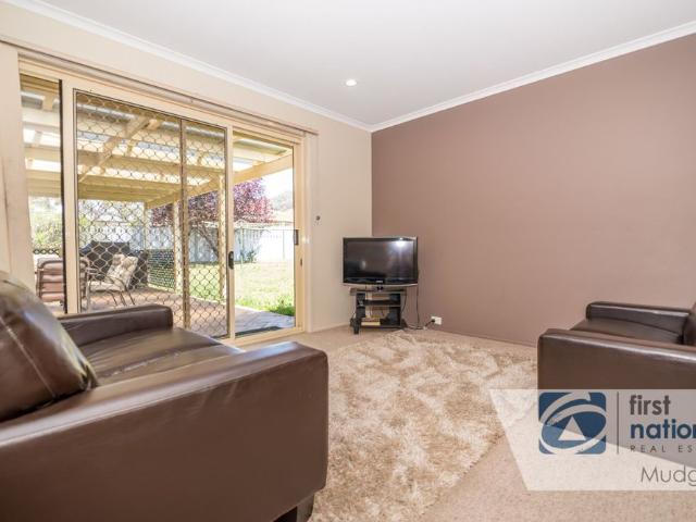 LARGE SERVICED AND FURNISHED HOUSE