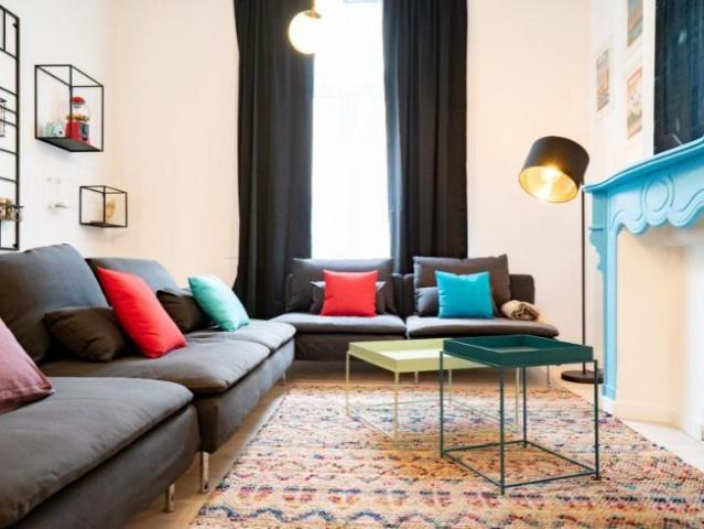 Large shared house Laport