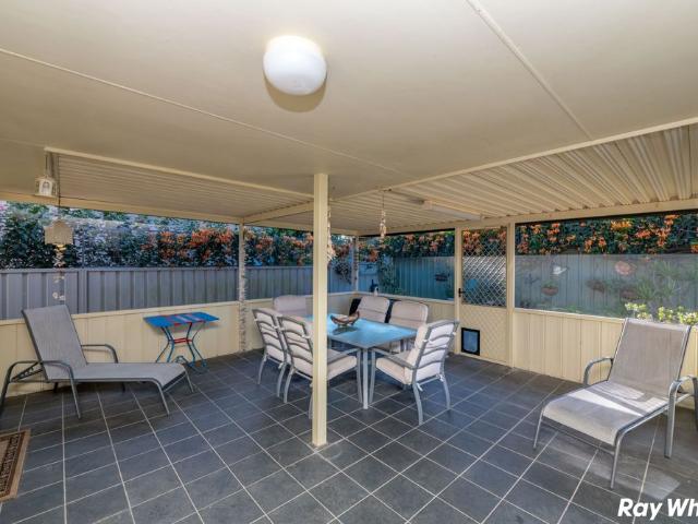 LARGE SPACIOUS 4 BEDROOM HOME!