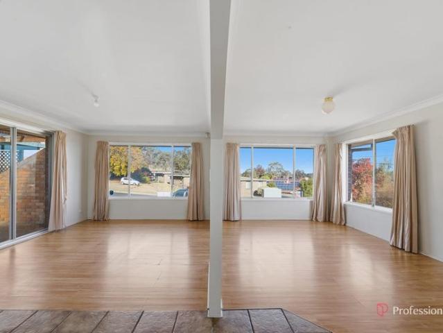Large spacious family home!