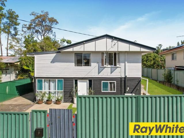 Large, Spacious, Perfect Family Home!