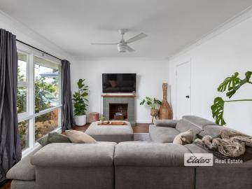 LARGE SPACIOUS RENOVATED HOME