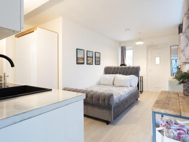 Large studio city centre