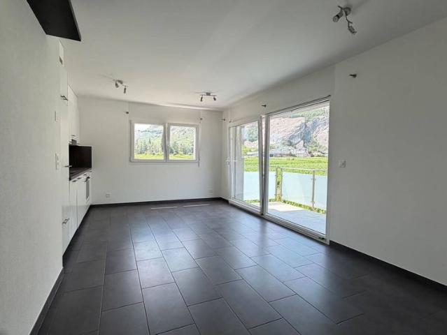 Large studio in Vétroz