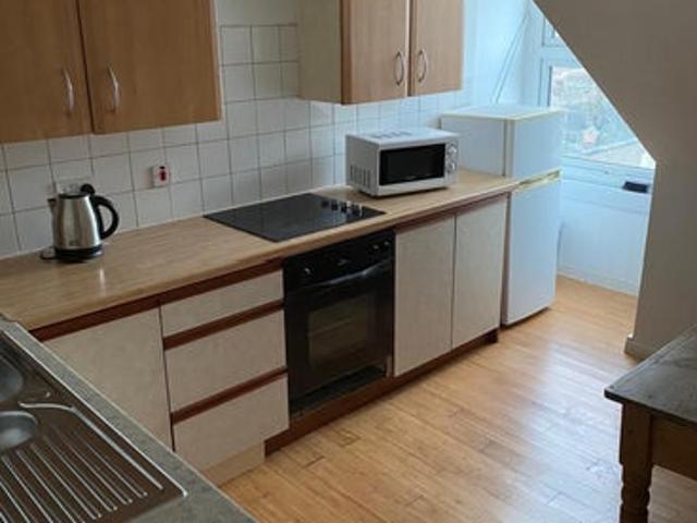 Large studio Stoke newington bills not included